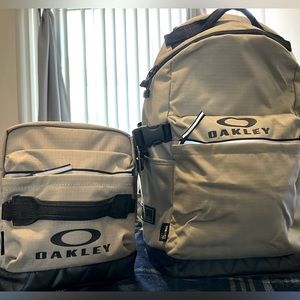 Oakley men’s Backpack w matching crossbody sling bag